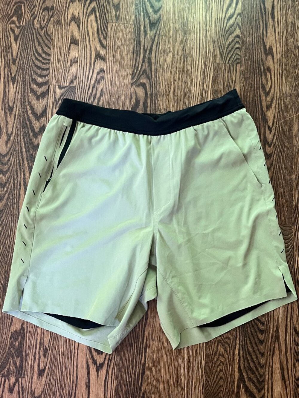 Ten Thousand 7" Light Green Interval Short